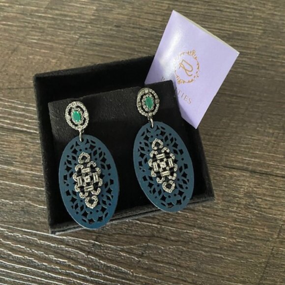 CAROL BRODIE RARITIES CARVED LEATHER, ZIRCON, GREEN ONYX DROPS - Picture 4 of 6